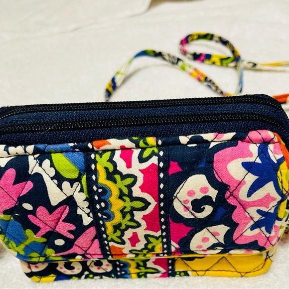 Vera Bradley wallet crossbody - Picture 2 of 6